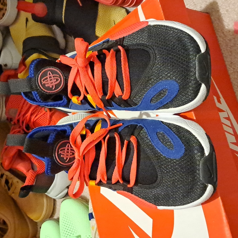 Nike hurachi 6y
